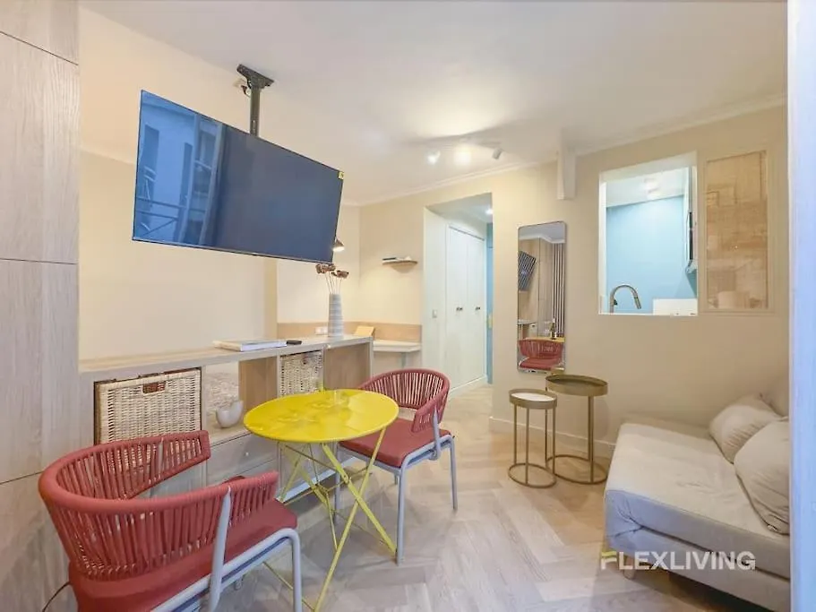 Luxury In Center Parigi